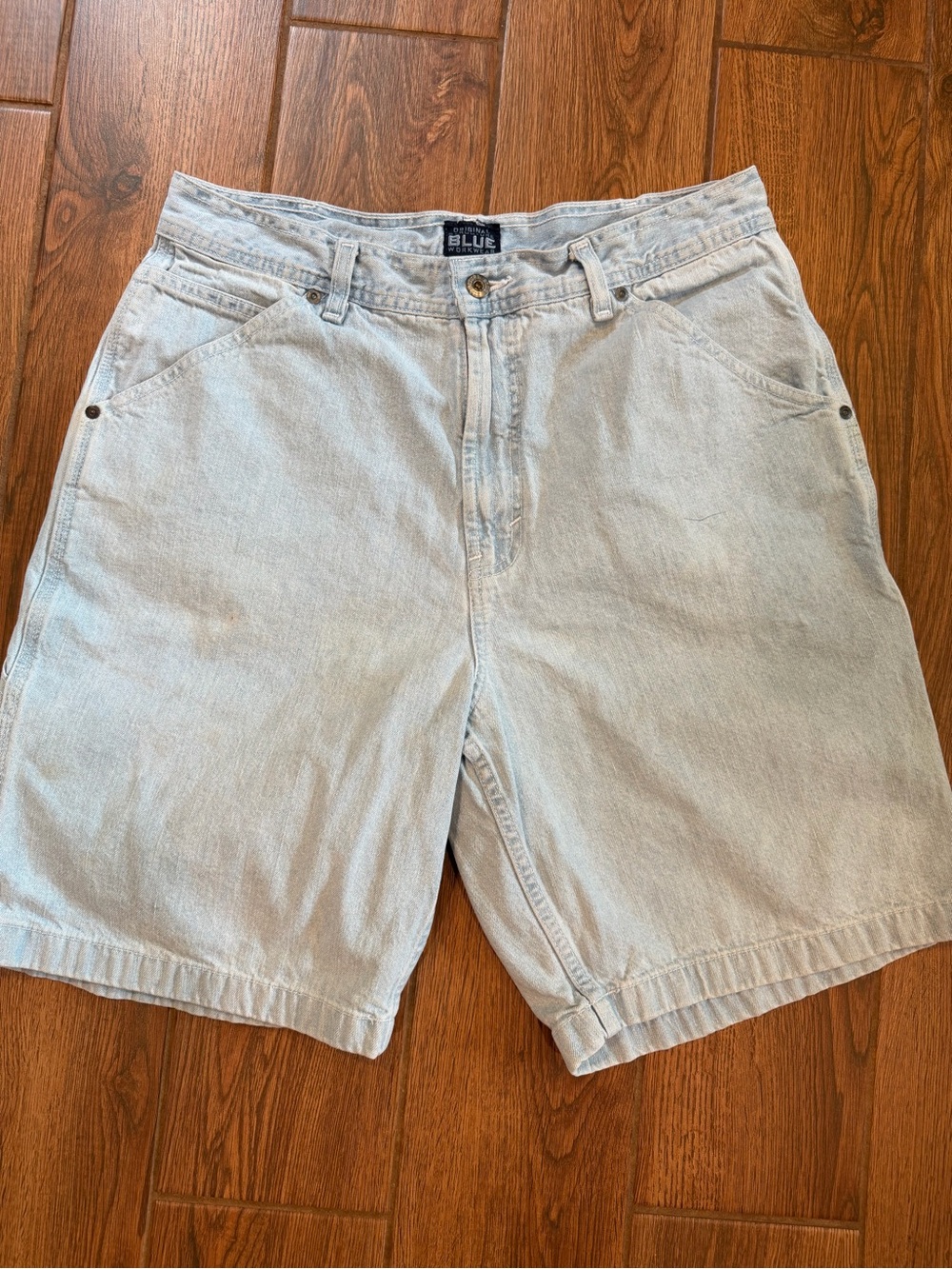 Vintage structure Classic Light Wash Denim Men’s Shorts 10” / men’s 34